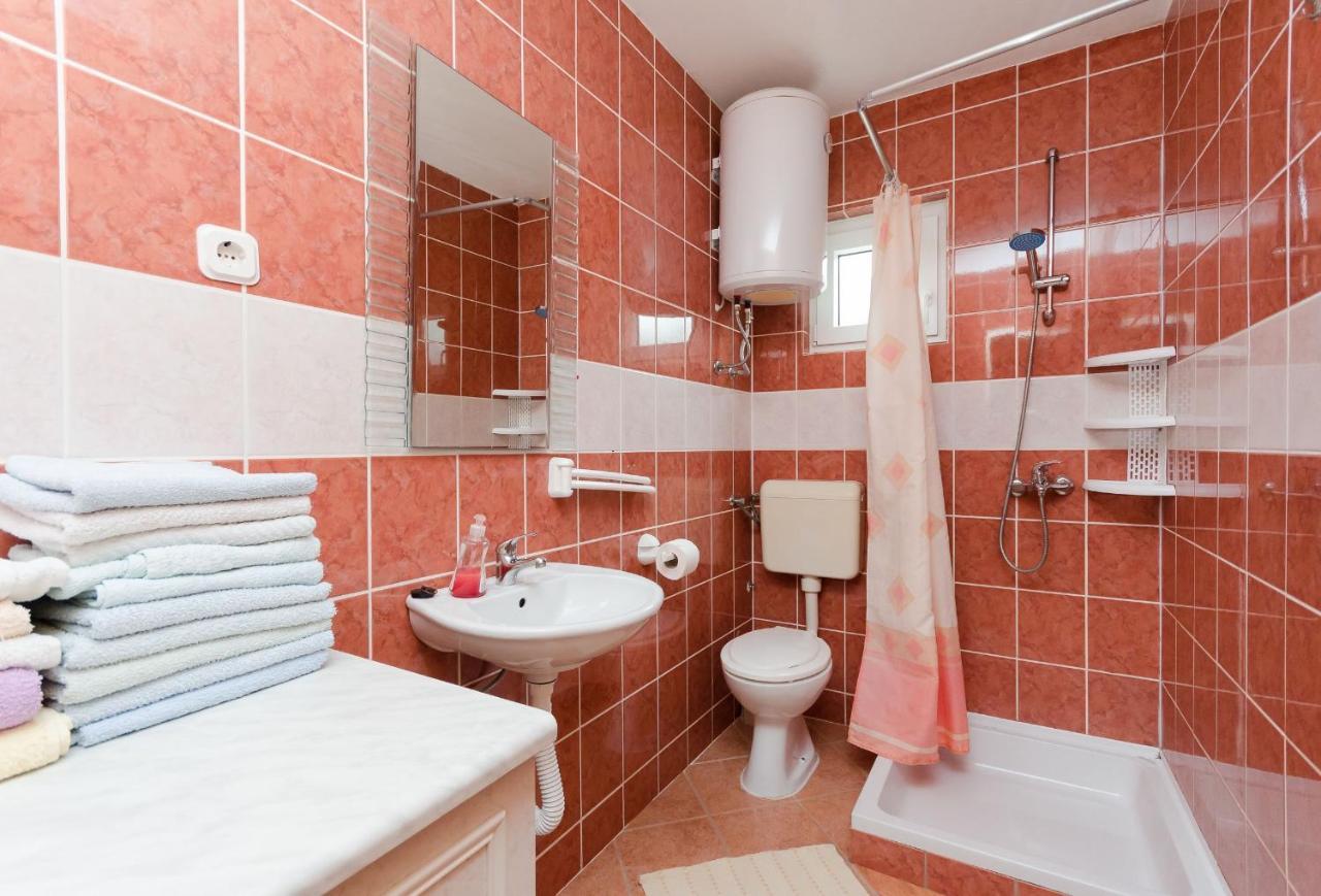 Apartments Albina لوبار المظهر الخارجي الصورة