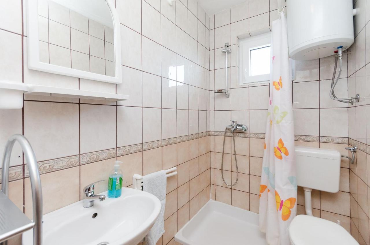 Apartments Albina لوبار المظهر الخارجي الصورة