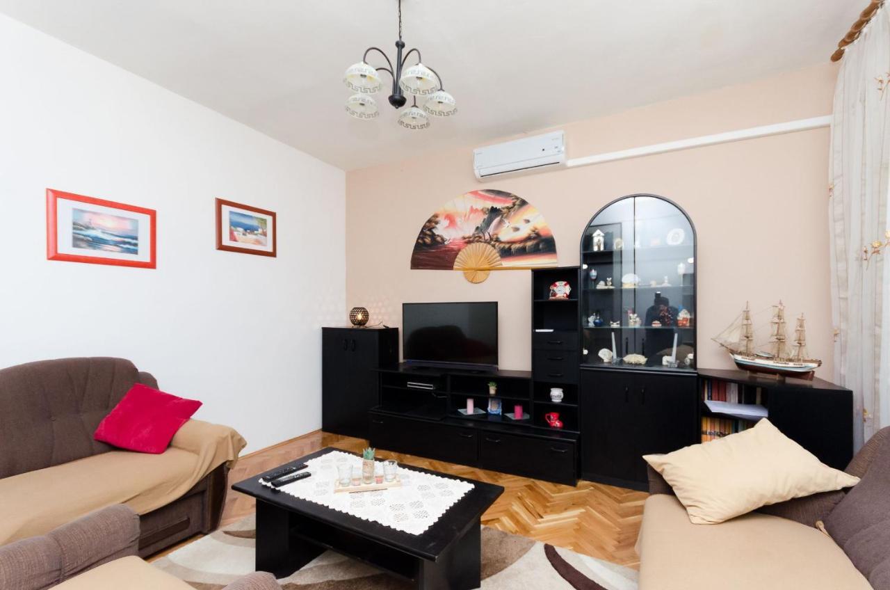 Apartments Albina لوبار المظهر الخارجي الصورة