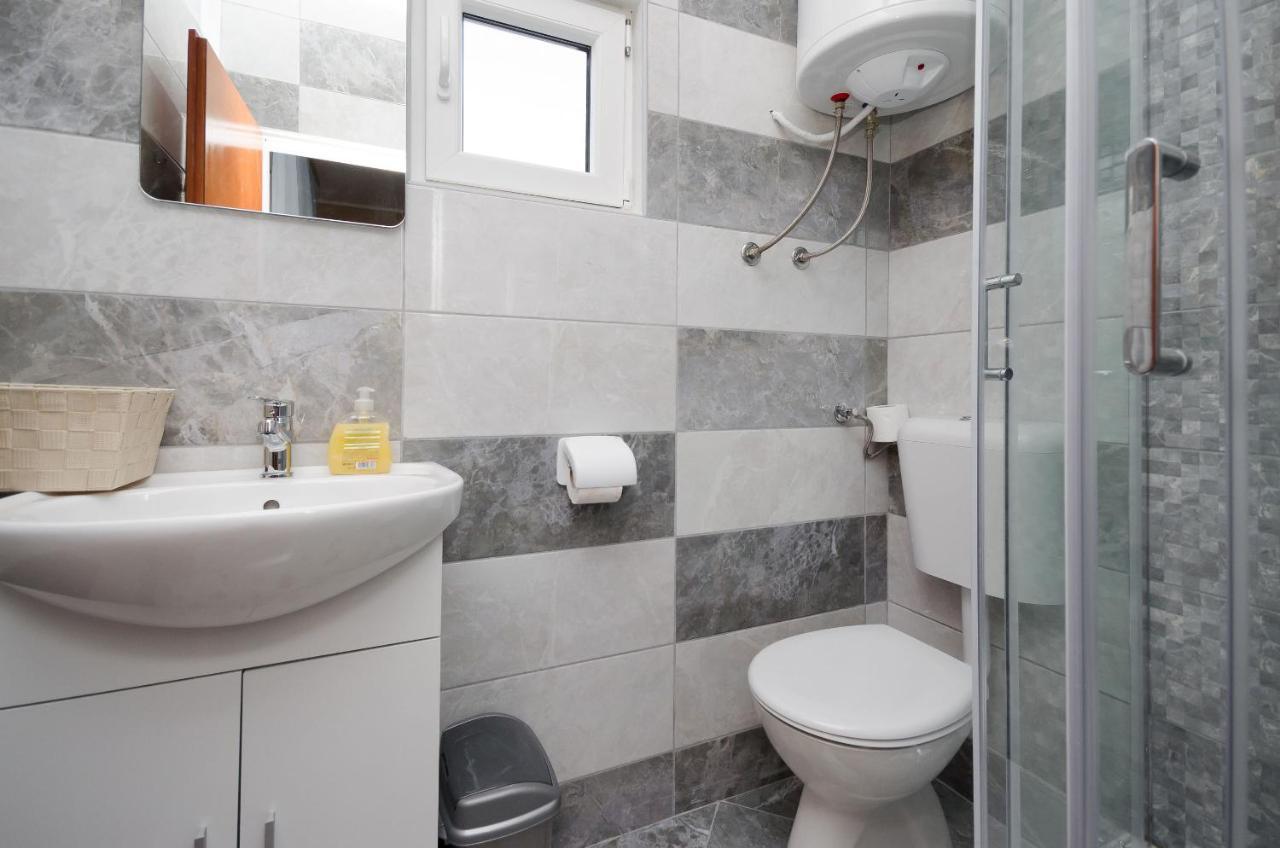 Apartments Albina لوبار المظهر الخارجي الصورة