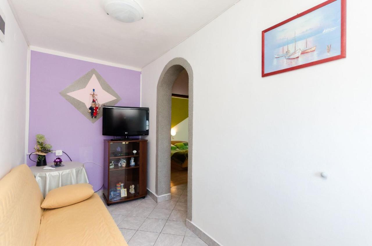 Apartments Albina لوبار المظهر الخارجي الصورة